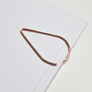 rosegold spinacz łezka dł. 2,5cm (dostępne 550 sztuk)