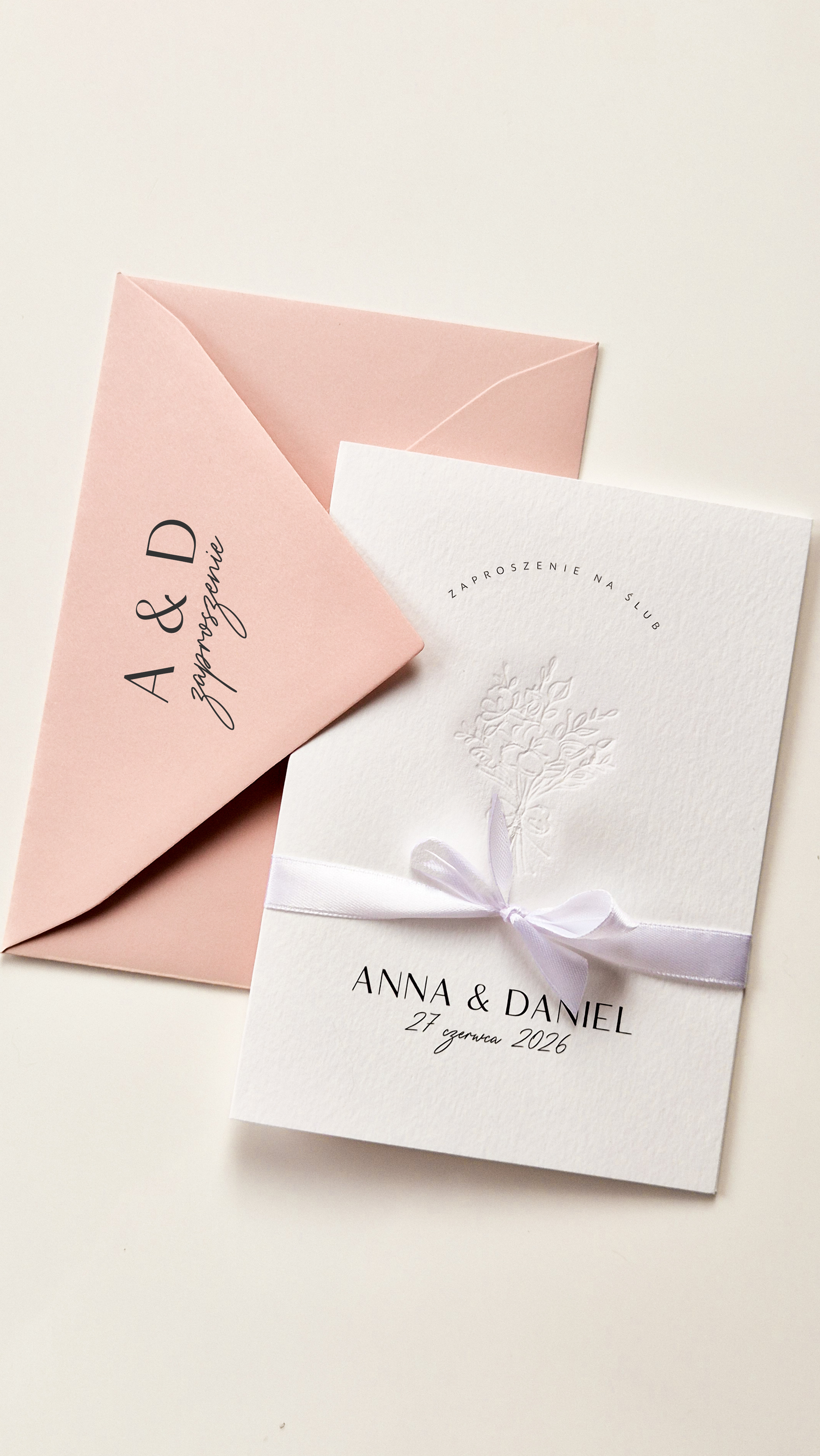Nika - zaproszenie składane z tłoczeniem